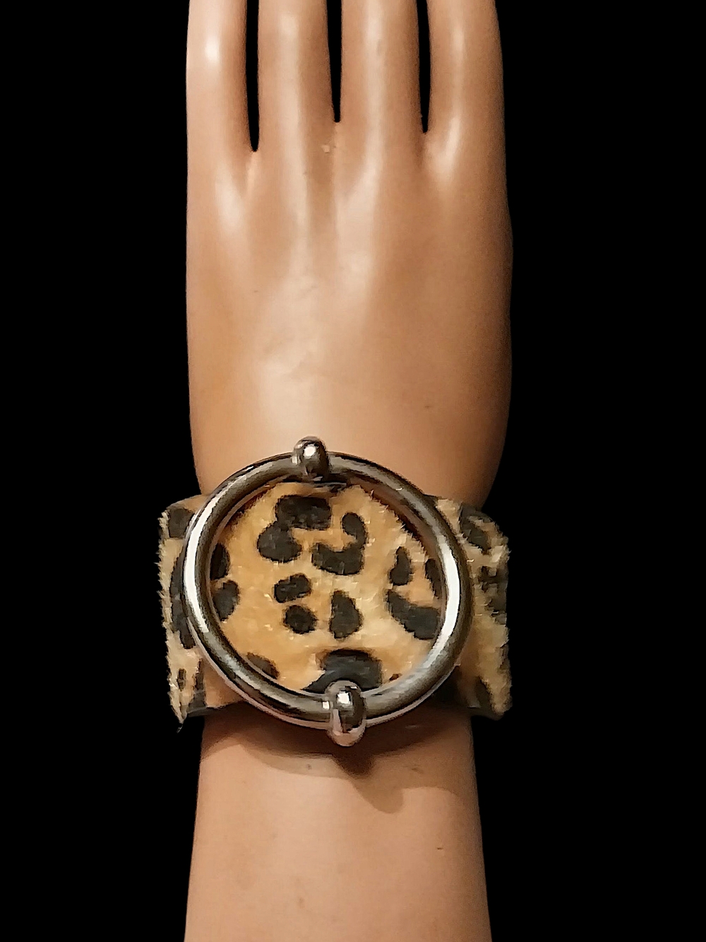 Leopard Print Cuff Bracelet with Silver Ring Accent - Tan & Black
